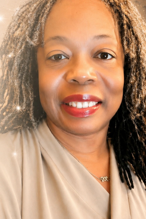 Cruise Brothers Travel Agent Veronica Lindsay